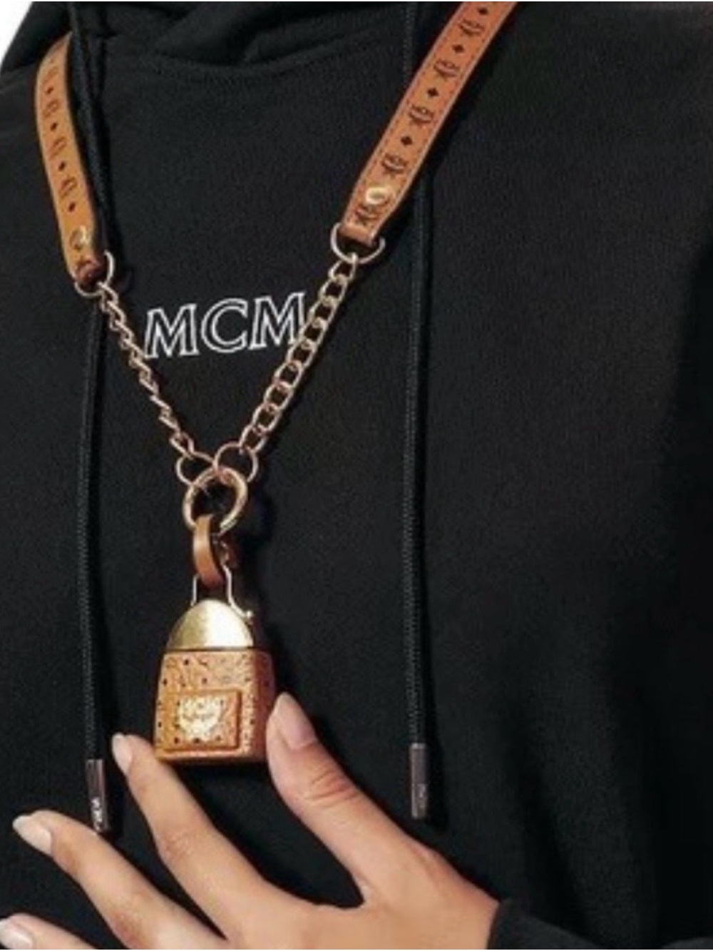 MCM Cognac Logo Leather Keychain with Gold Chain - Picture 4 of 4